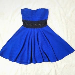 Wild Daisy blue strapless dress